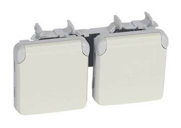 Розетка двухместная PLEXO, скрытый монтаж, с заземлением, с крышкой, со шторками, белый, 069643